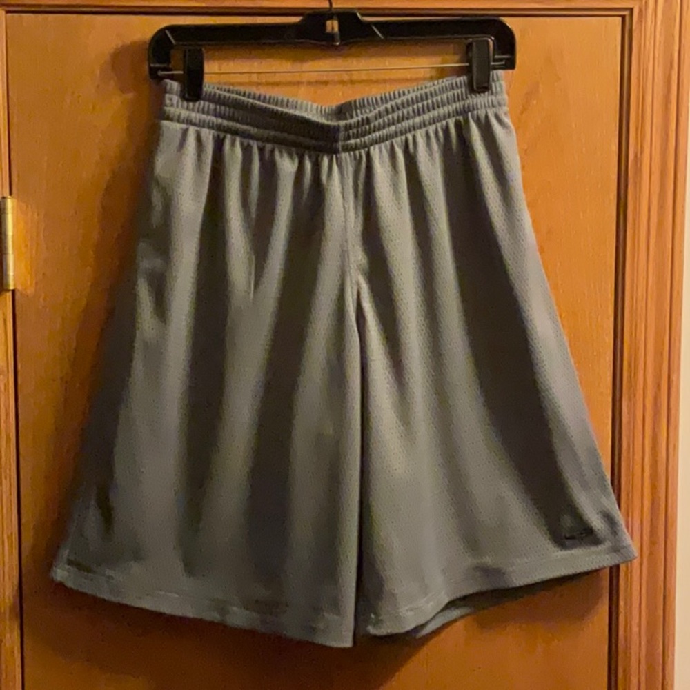 C9 by Champion Grey Basketball Shorts. Boys XL/TG (16-18). Pre-Loved.